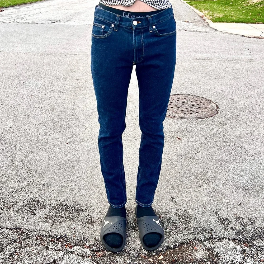 - H&M Sz 31 Slim Coupe Etroite Dark Wash Jeans! EUC!